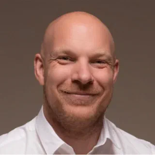Photo of Alex ter Neuzen
